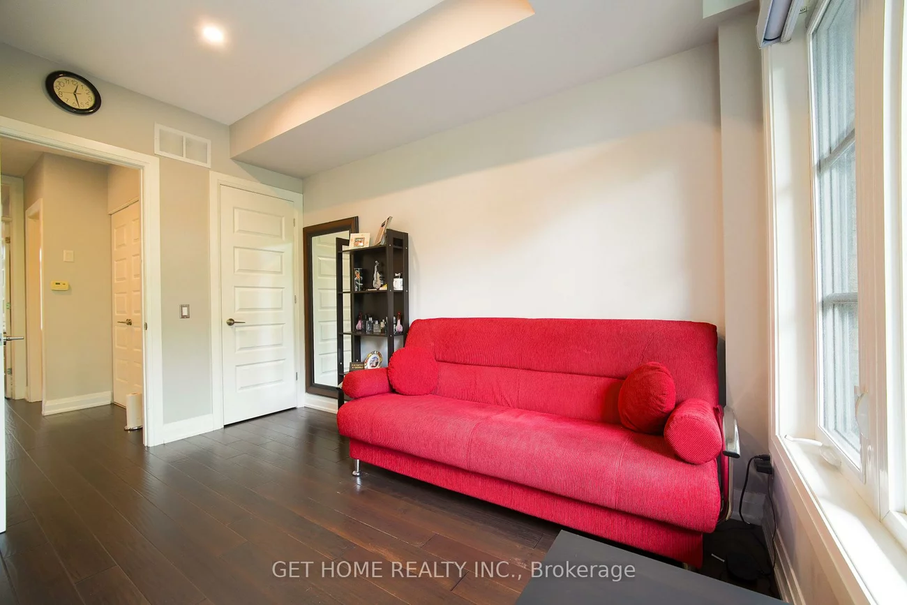 8169, Kipling, West Woodbridge, Vaughan