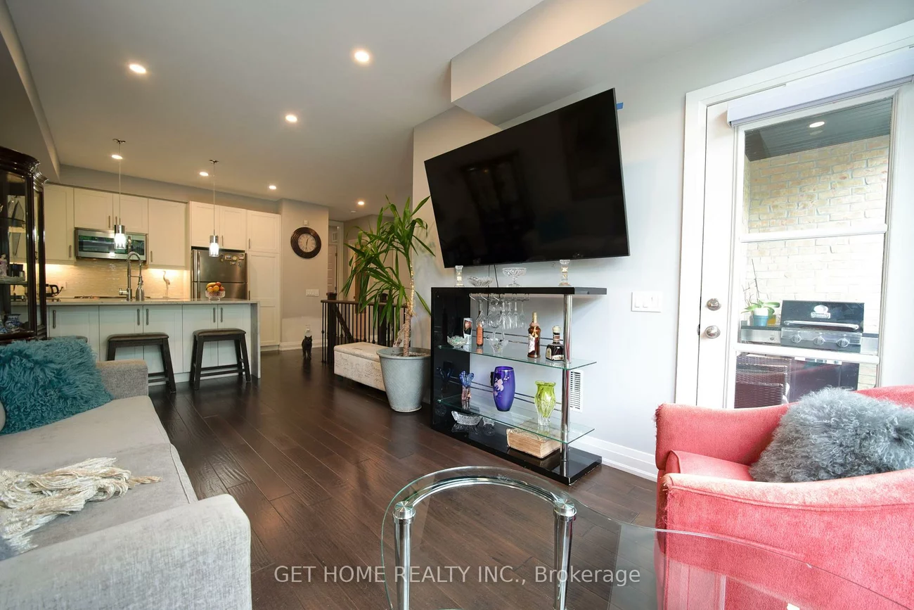 8169, Kipling, West Woodbridge, Vaughan