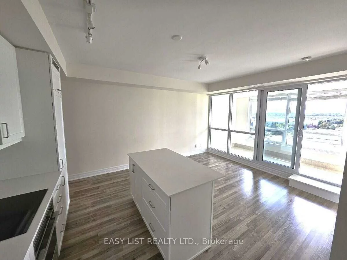 9075, Jane, Concord, Vaughan