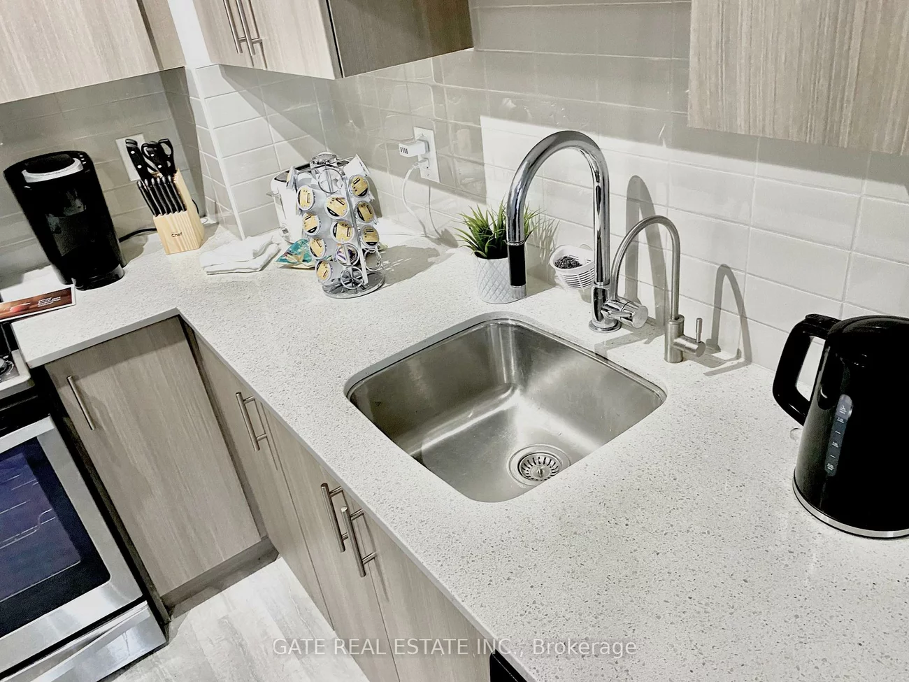 3700, Highway 7, Vaughan Corporate Centre, Vaughan