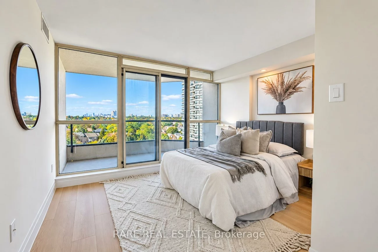 7300, Yonge, Crestwood-Springfarm-Yorkhill, Vaughan