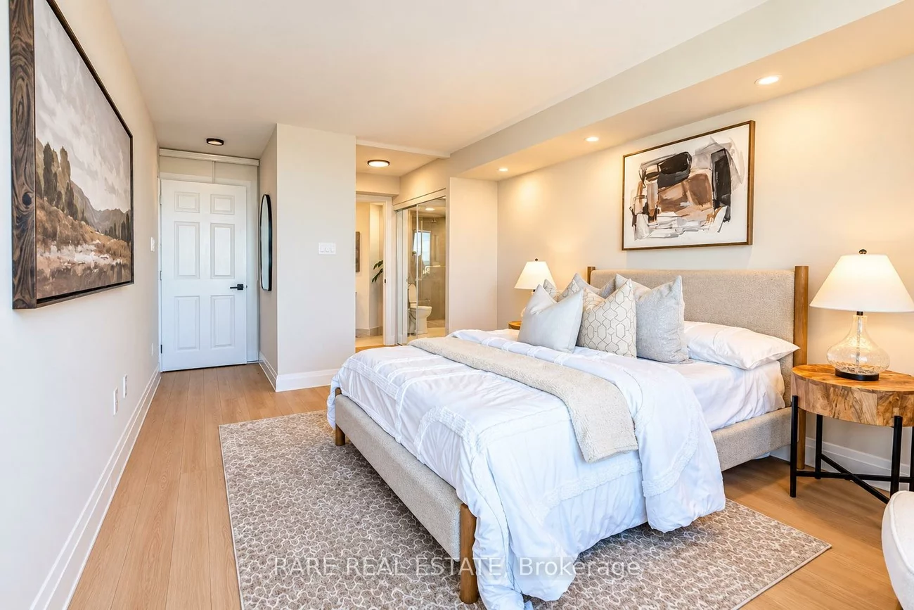 7300, Yonge, Crestwood-Springfarm-Yorkhill, Vaughan
