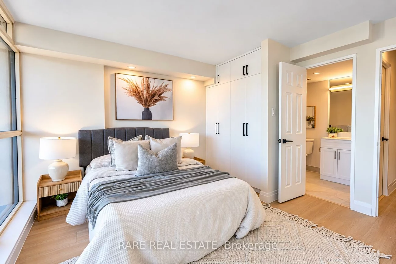 7300, Yonge, Crestwood-Springfarm-Yorkhill, Vaughan