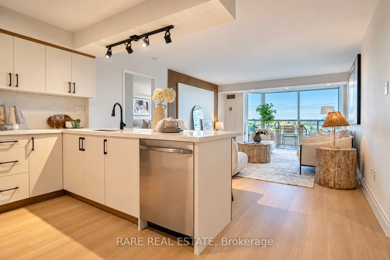 7300, Yonge, Crestwood-Springfarm-Yorkhill, Vaughan