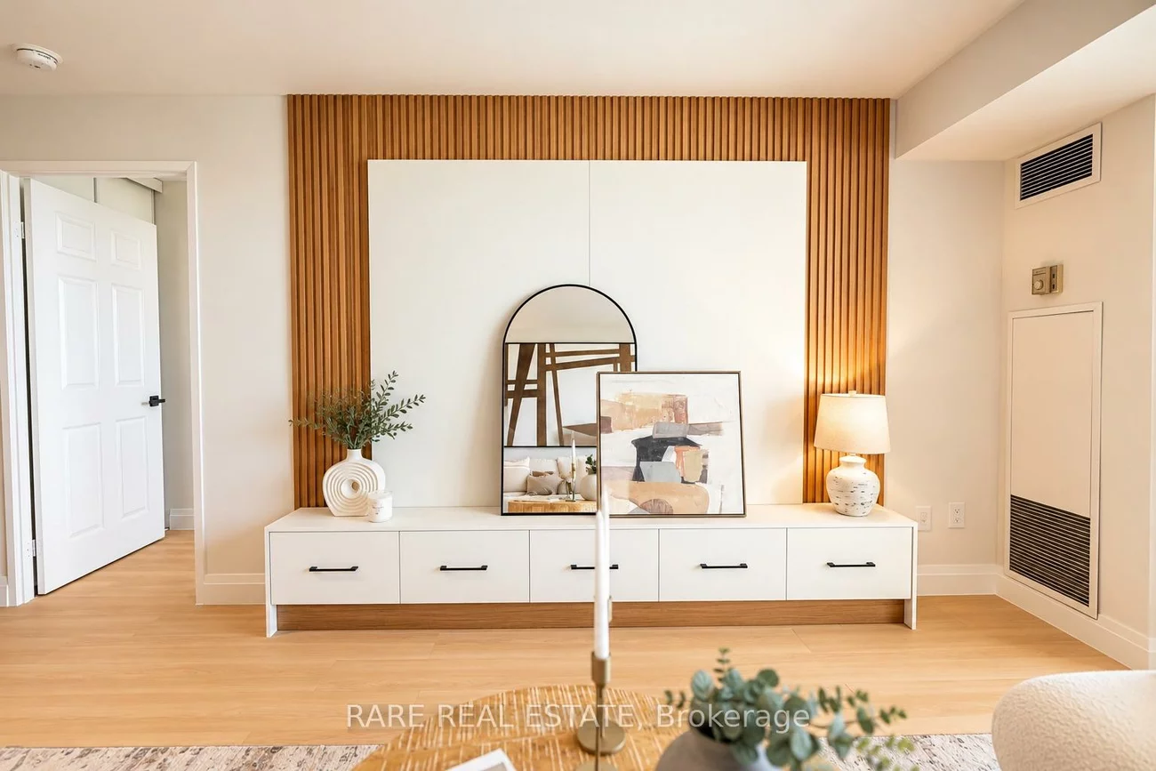 7300, Yonge, Crestwood-Springfarm-Yorkhill, Vaughan