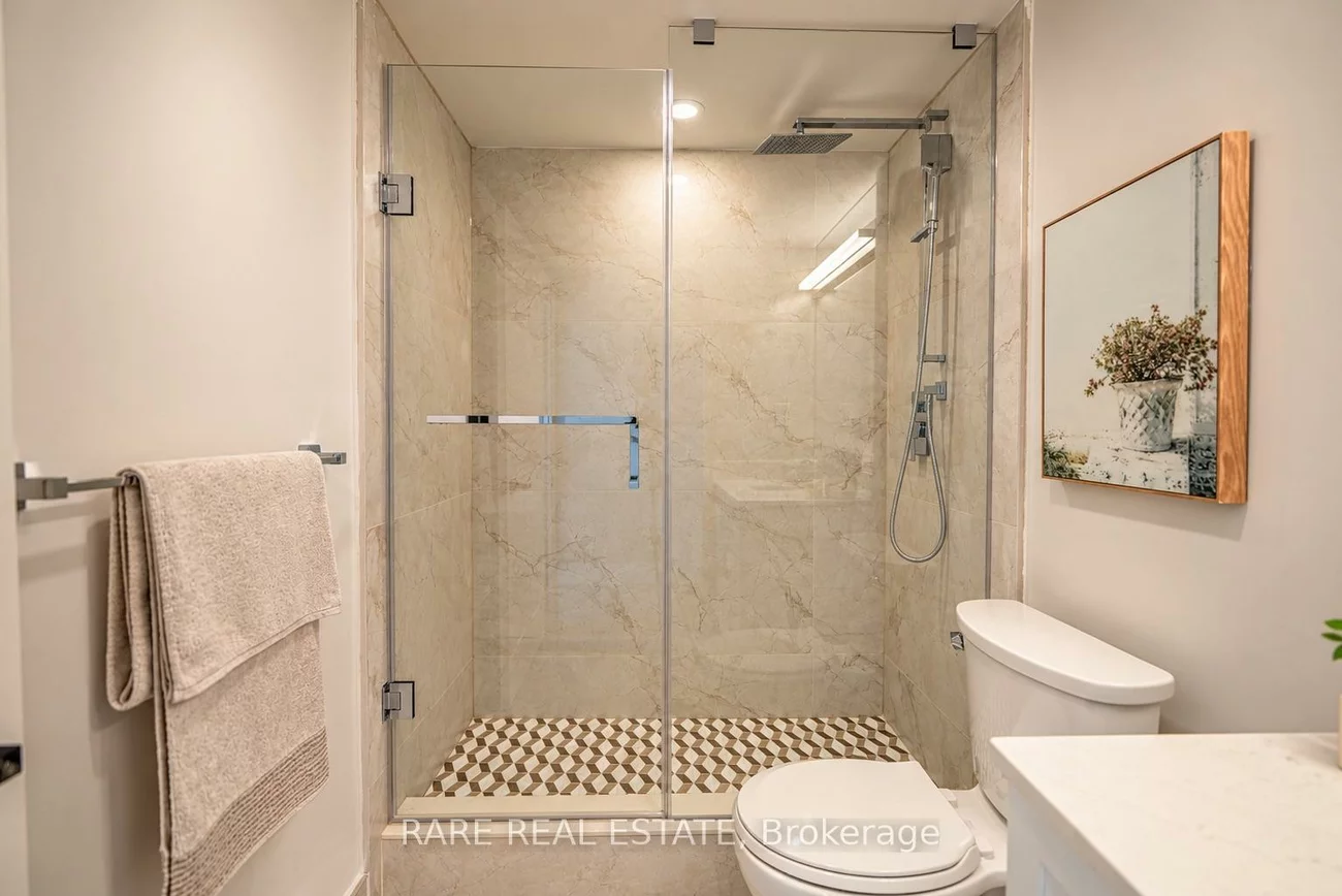 7300, Yonge, Crestwood-Springfarm-Yorkhill, Vaughan