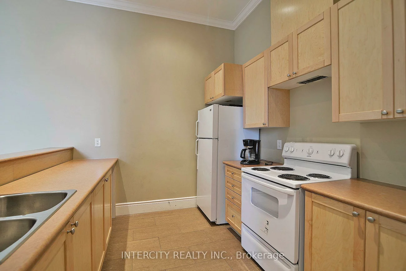 10211, Keele, Maple, Vaughan