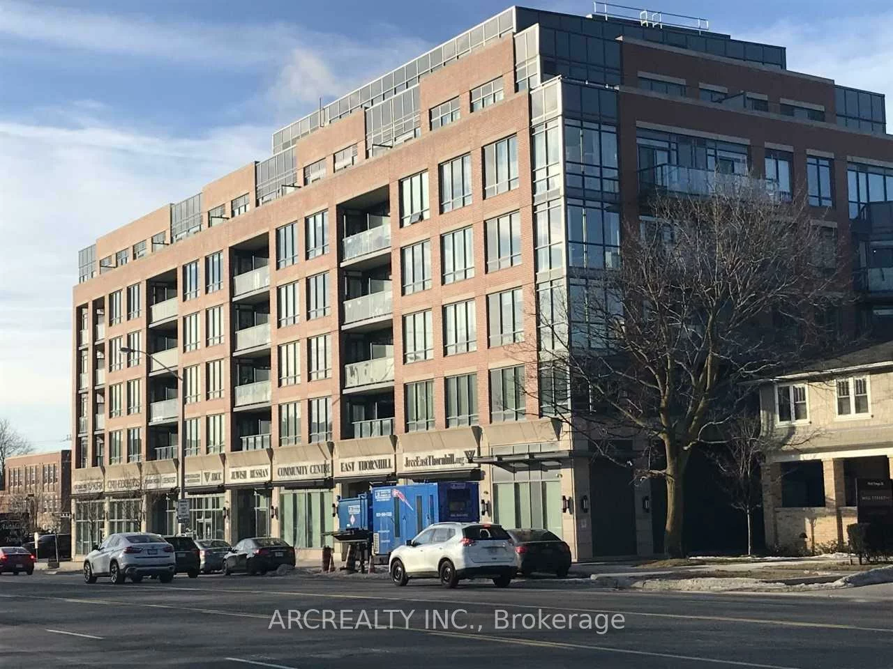 7608, Yonge, Crestwood-Springfarm-Yorkhill, Vaughan