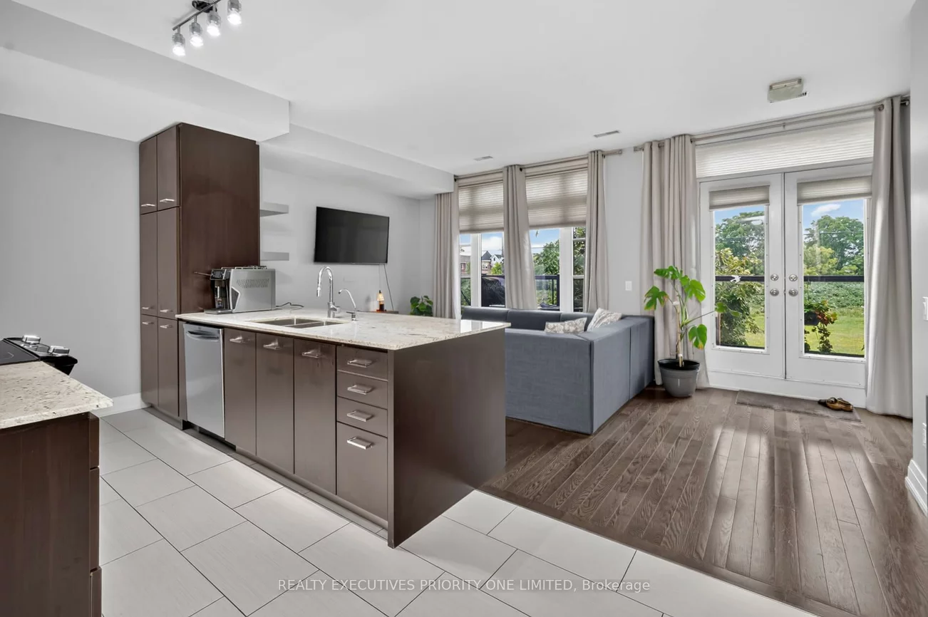 8161, Kipling, West Woodbridge, Vaughan