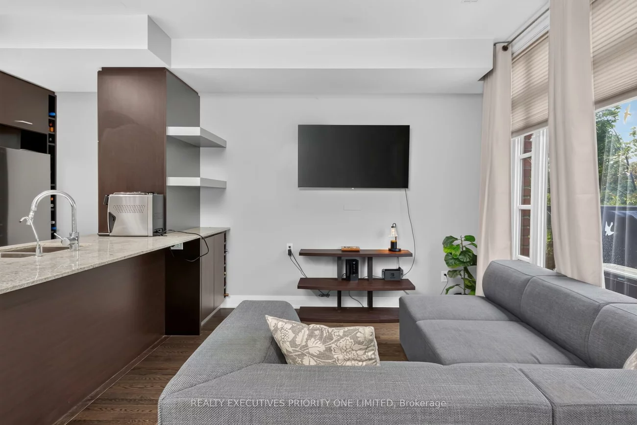 8161, Kipling, West Woodbridge, Vaughan
