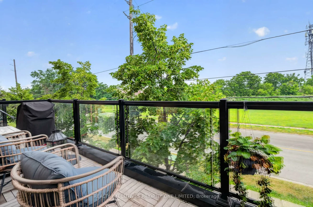 8161, Kipling, West Woodbridge, Vaughan