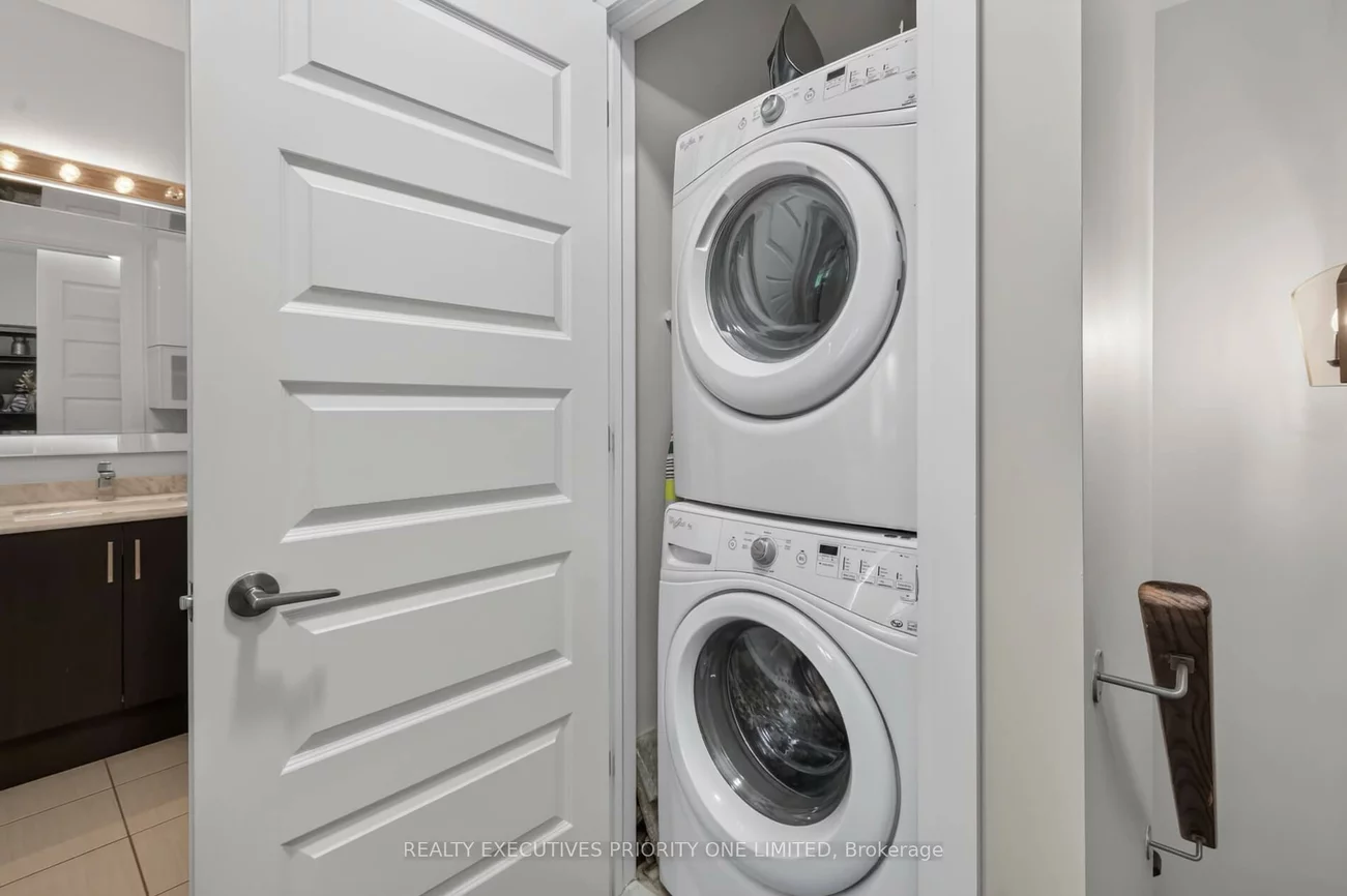 8161, Kipling, West Woodbridge, Vaughan
