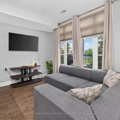 8161, Kipling, West Woodbridge, Vaughan