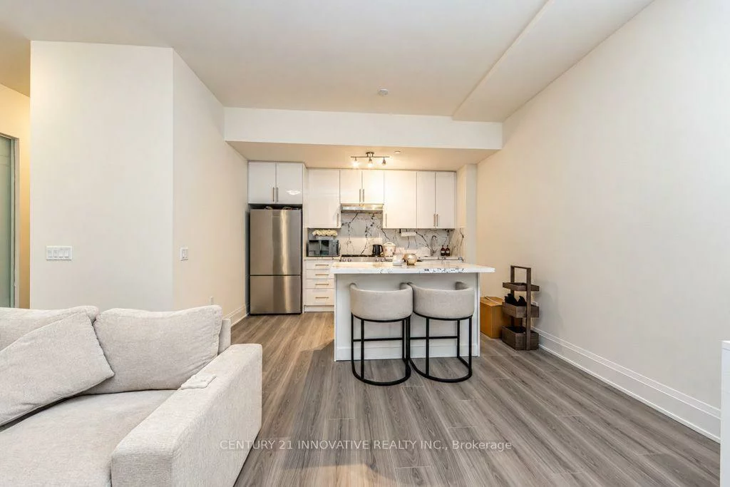 8960, Jane, Concord, Vaughan
