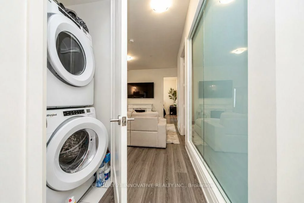 8960, Jane, Concord, Vaughan