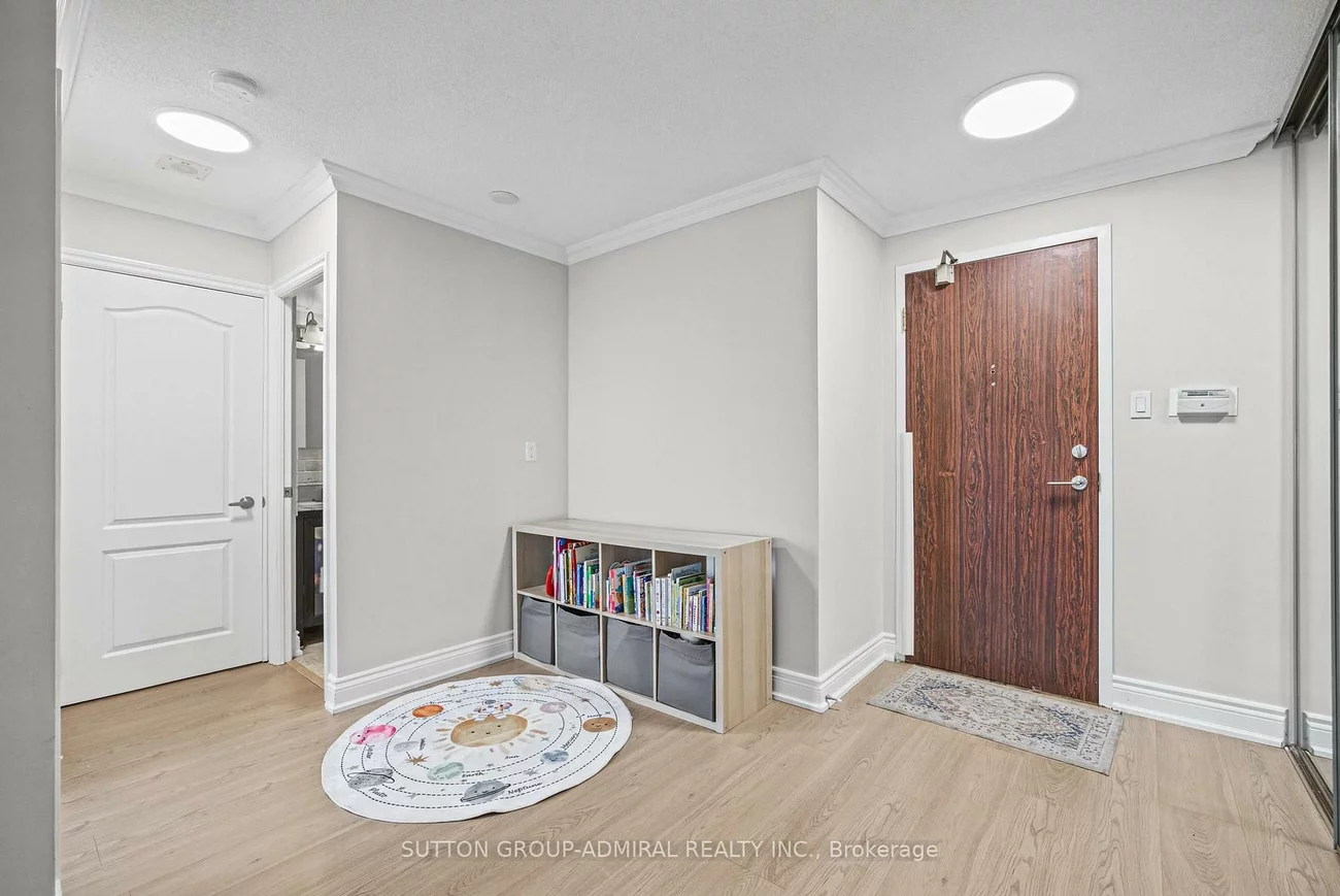 7460, Bathurst, Brownridge, Vaughan