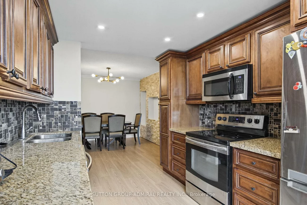 7460, Bathurst, Brownridge, Vaughan