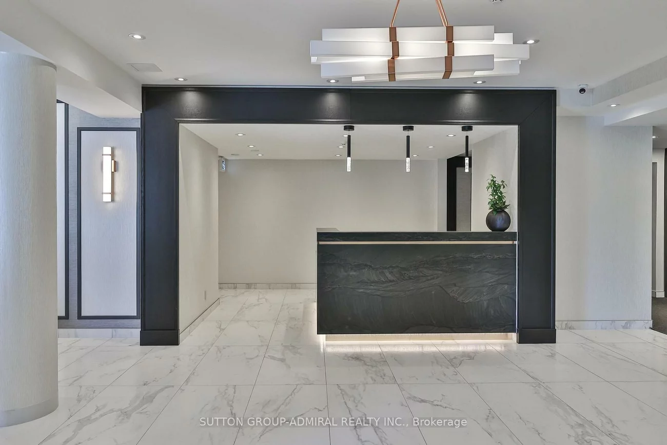 7460, Bathurst, Brownridge, Vaughan