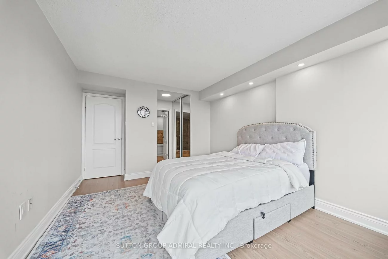 7460, Bathurst, Brownridge, Vaughan
