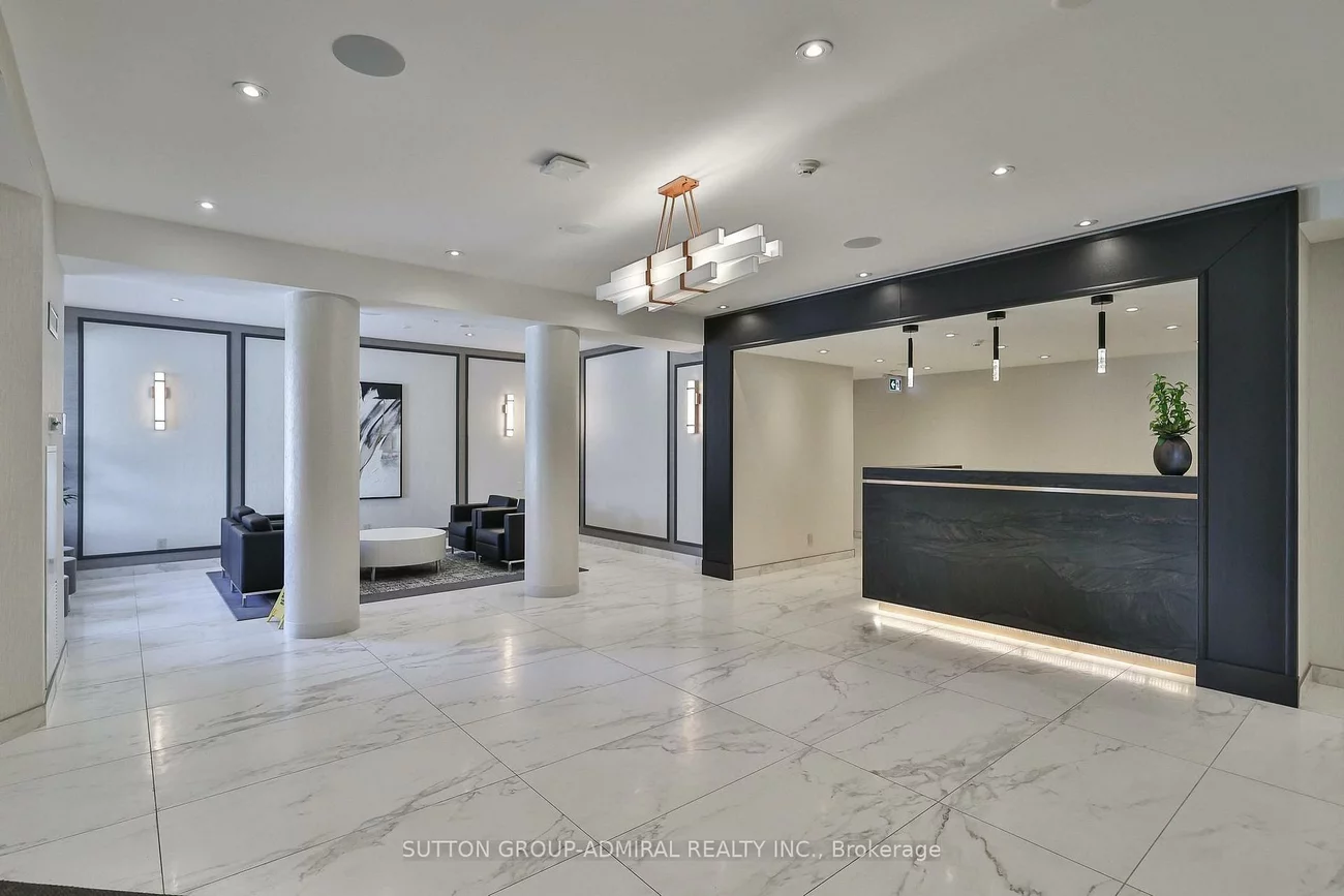 7460, Bathurst, Brownridge, Vaughan