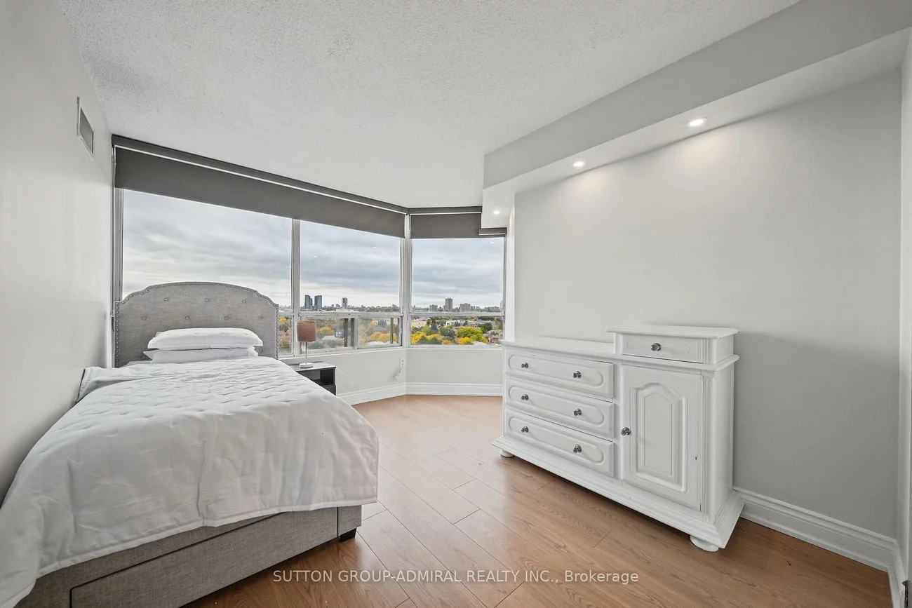 7460, Bathurst, Brownridge, Vaughan