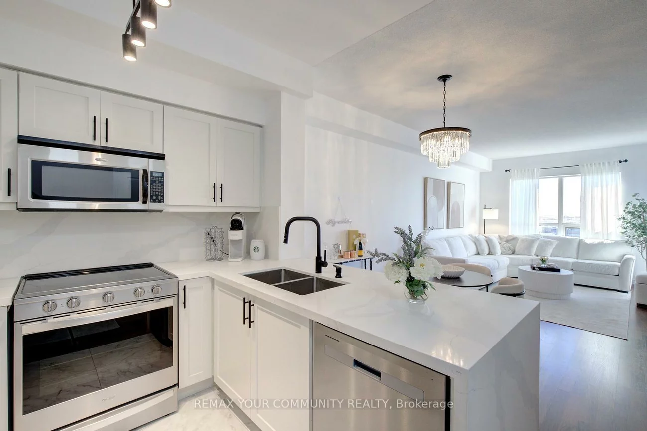 9225, Jane, Maple, Vaughan
