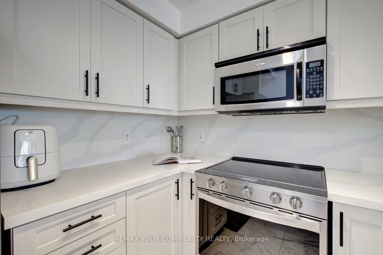 9225, Jane, Maple, Vaughan