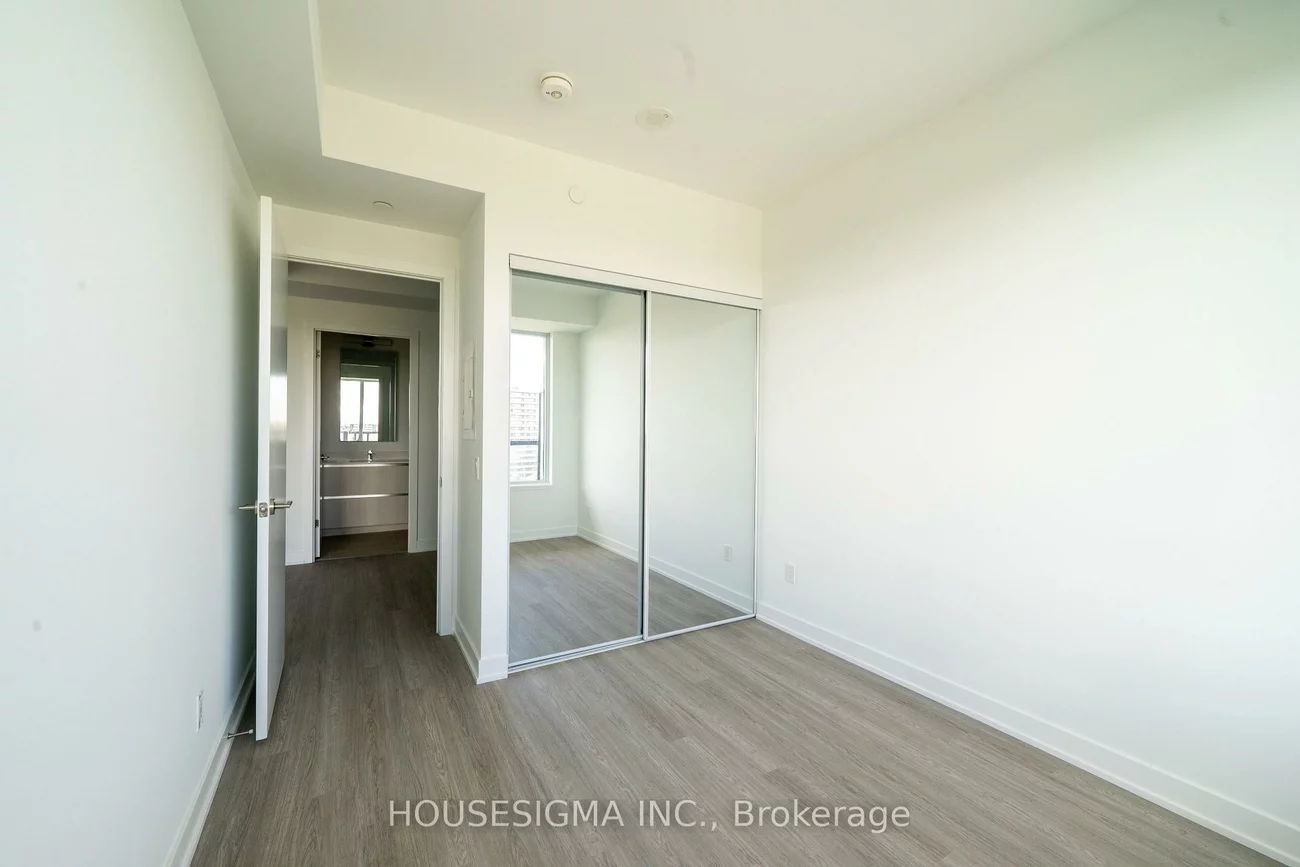 8188, Yonge, Uplands, Vaughan