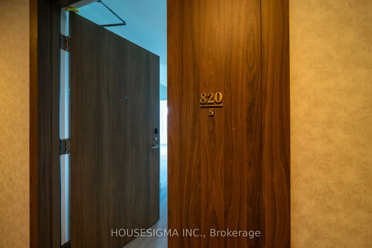 8188, Yonge, Uplands, Vaughan