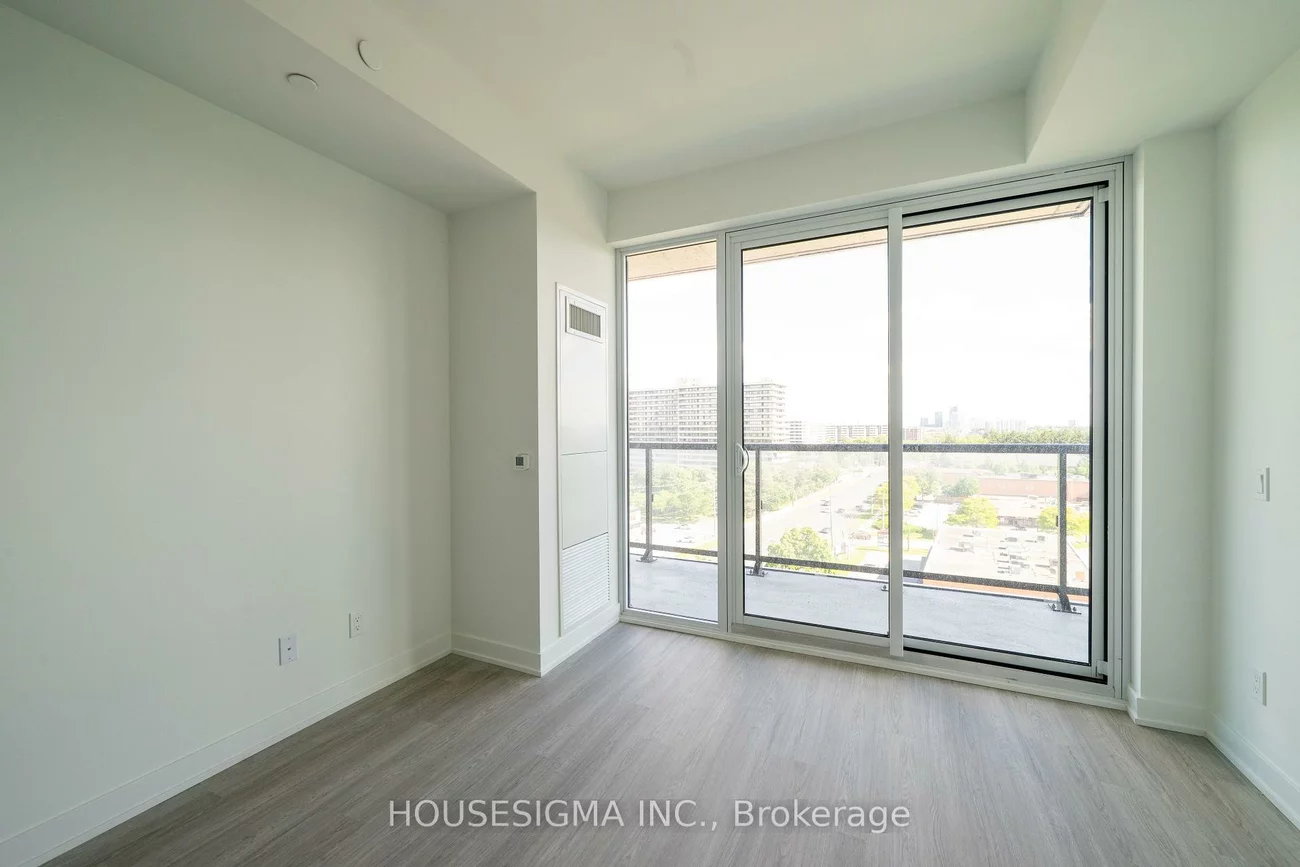 8188, Yonge, Uplands, Vaughan