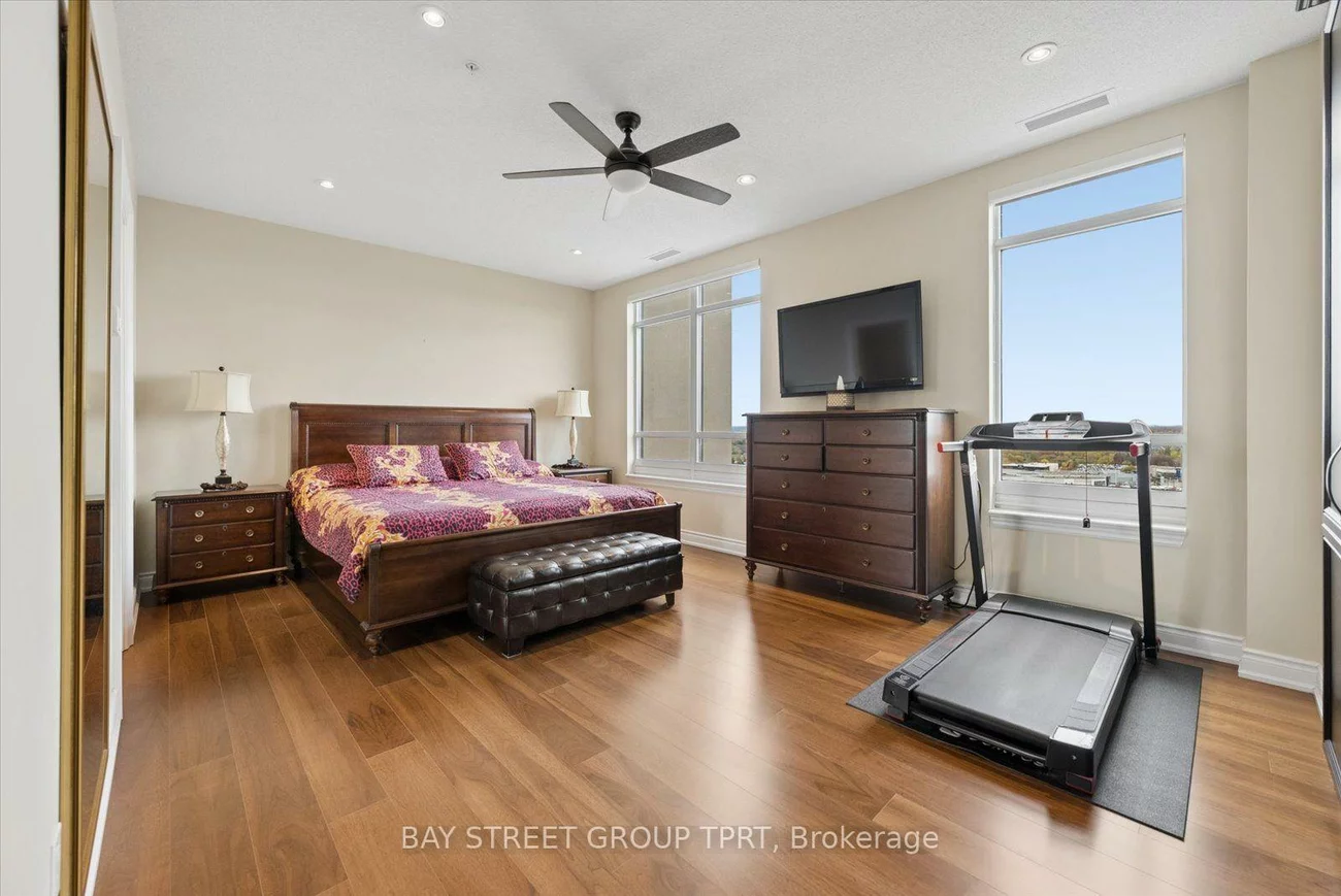 9255, Jane, Maple, Vaughan
