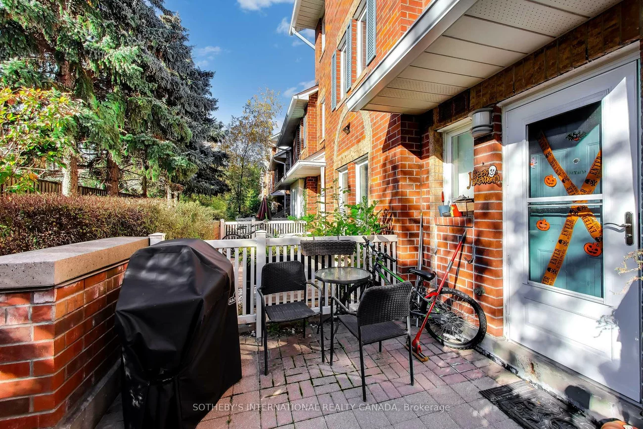 900, Steeles, Lakeview Estates, Vaughan