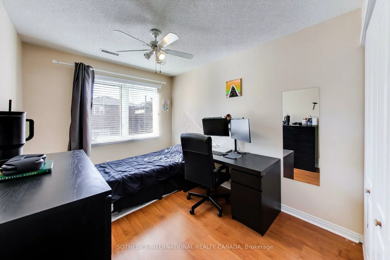 900, Steeles, Lakeview Estates, Vaughan