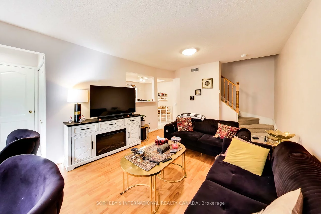 900, Steeles, Lakeview Estates, Vaughan