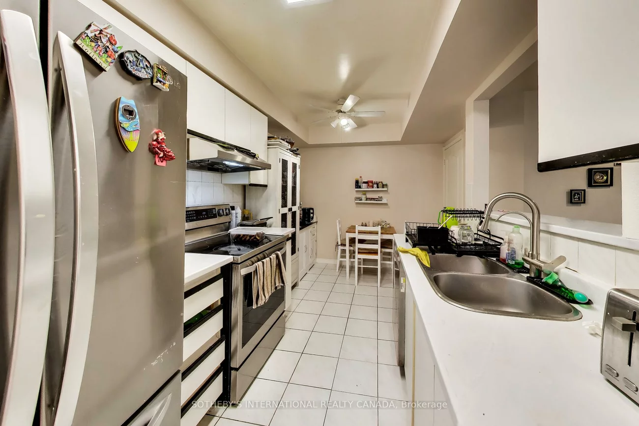 900, Steeles, Lakeview Estates, Vaughan