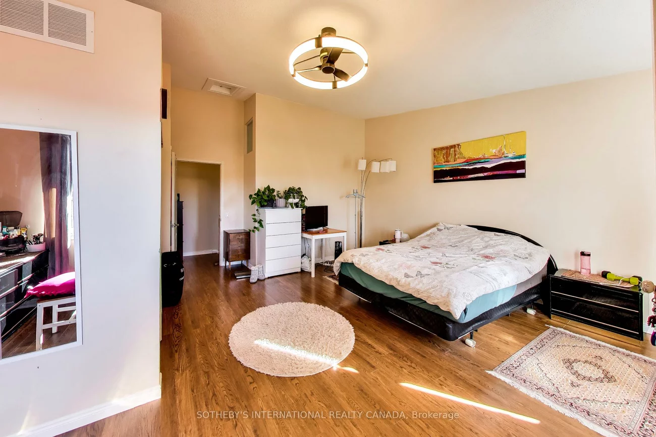 900, Steeles, Lakeview Estates, Vaughan
