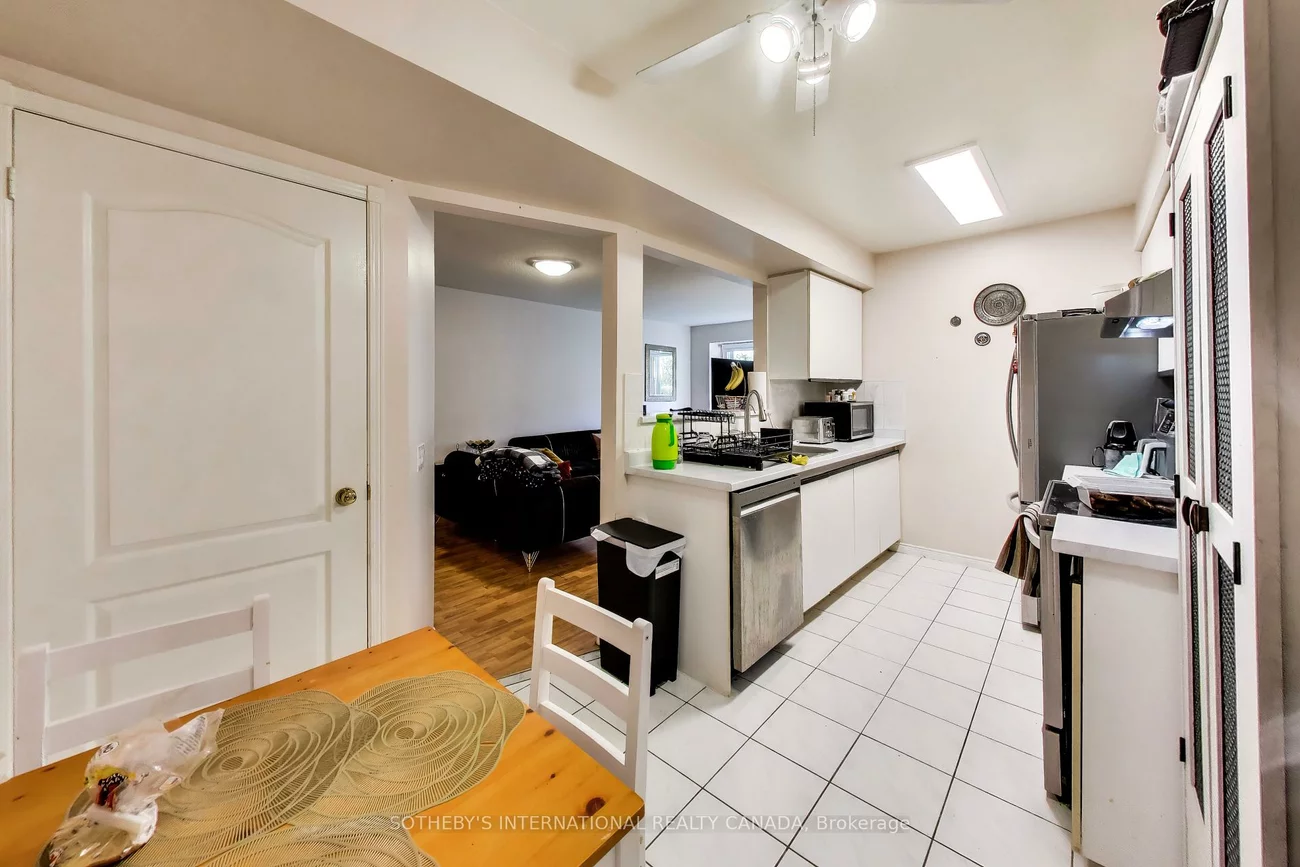 900, Steeles, Lakeview Estates, Vaughan