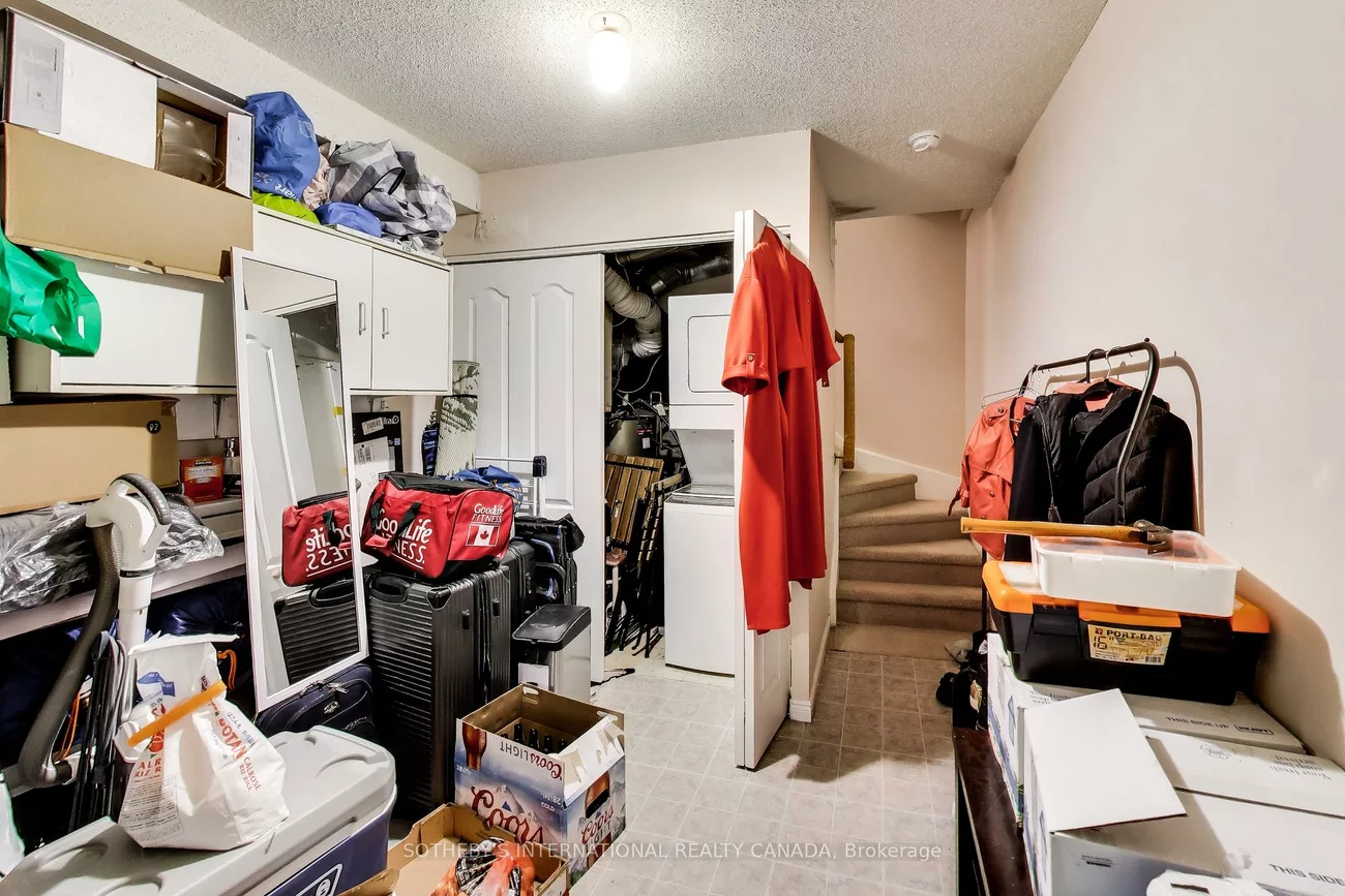 900, Steeles, Lakeview Estates, Vaughan