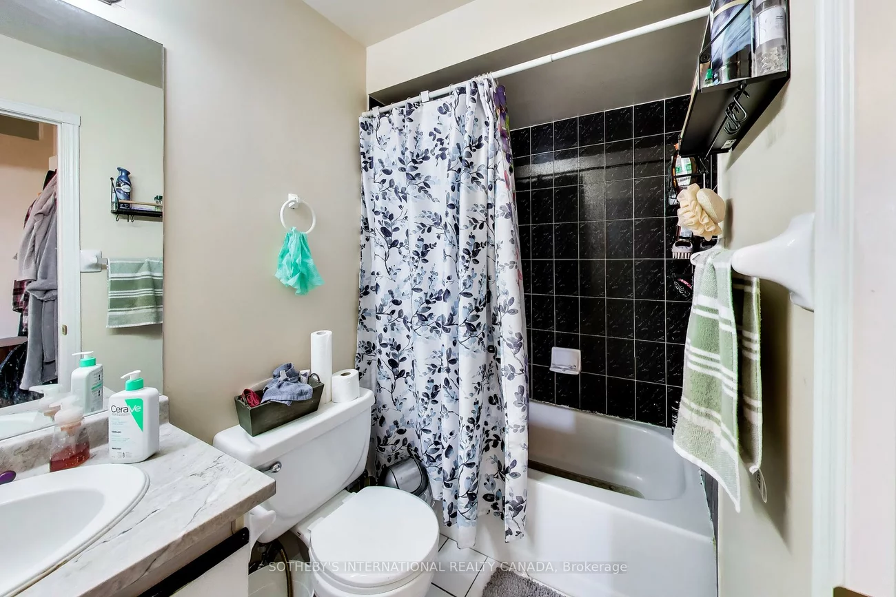 900, Steeles, Lakeview Estates, Vaughan