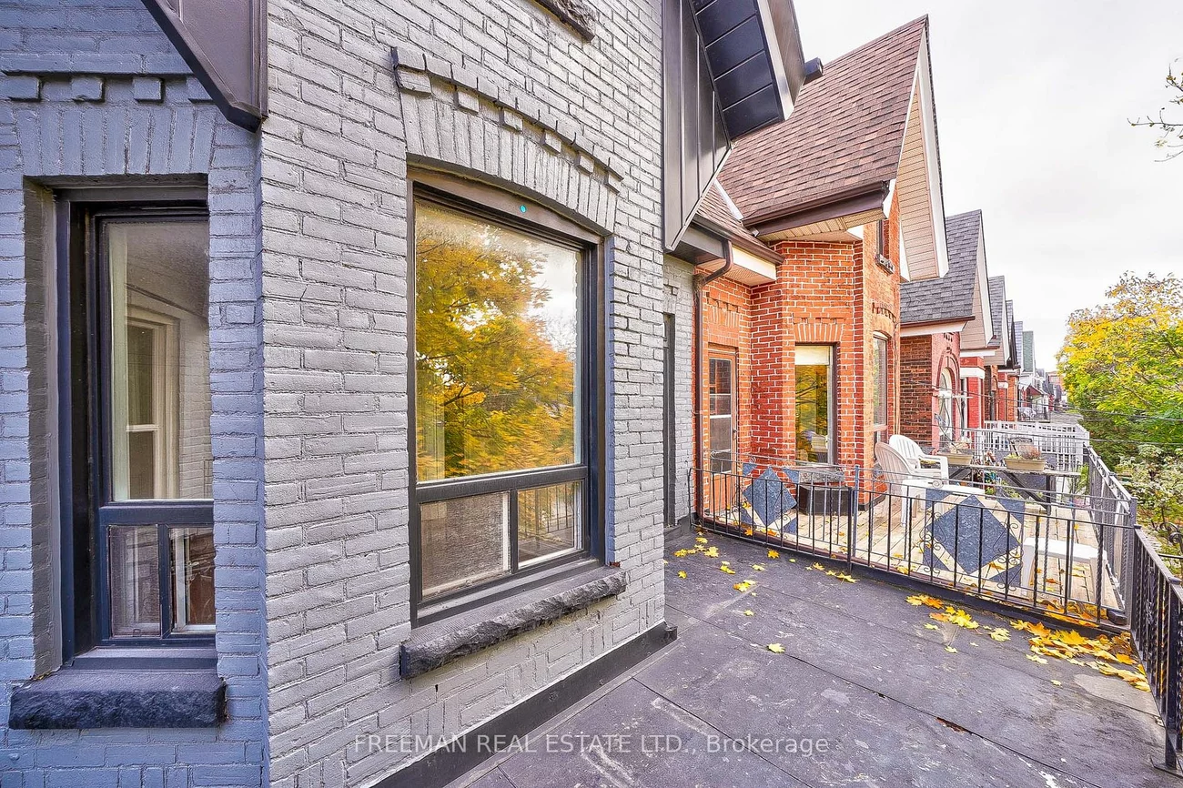 433 Manning Ave, Toronto