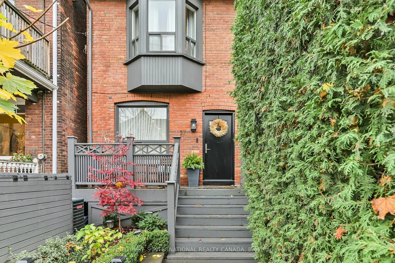 37 Dupont St, Toronto