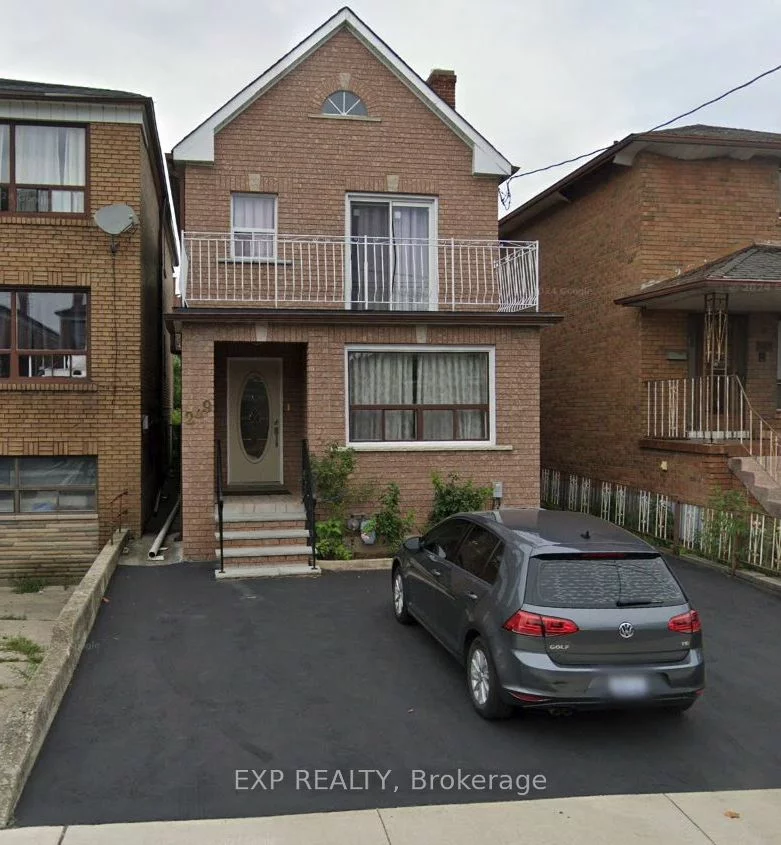 209 Cedric Ave, Toronto