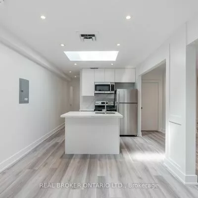 residential, lease, Multiplex, 469 Eglinton Ave W, Forest Hill South, Toronto 
					469 Eglinton Ave W, Forest Hill South, Toronto