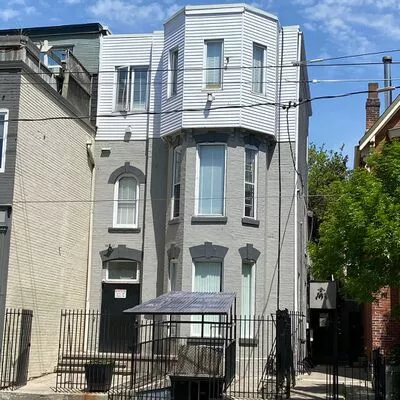 residential, lease, Detached, 206 Carlton St, Cabbagetown-South St. James Town, Toronto 
 206 Carlton St, Cabbagetown-South St. James Town, Toronto