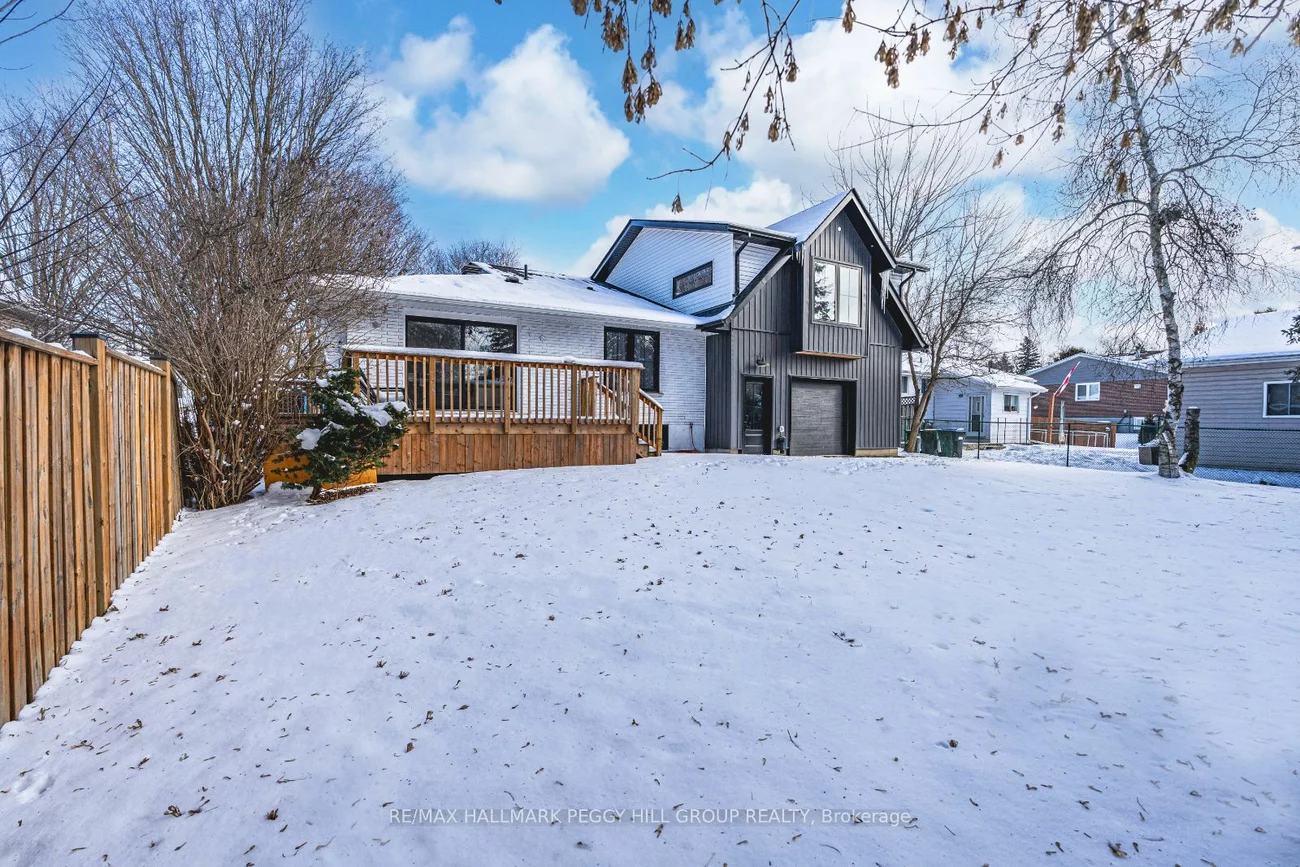 12 Centre St, Innisfil