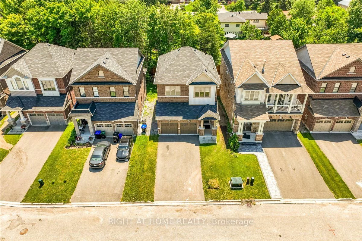 1011 Abram Crt, Innisfil