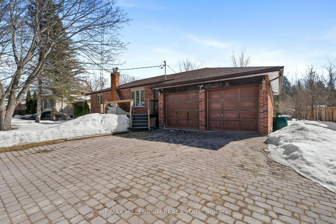 759 Chestnut St, Innisfil