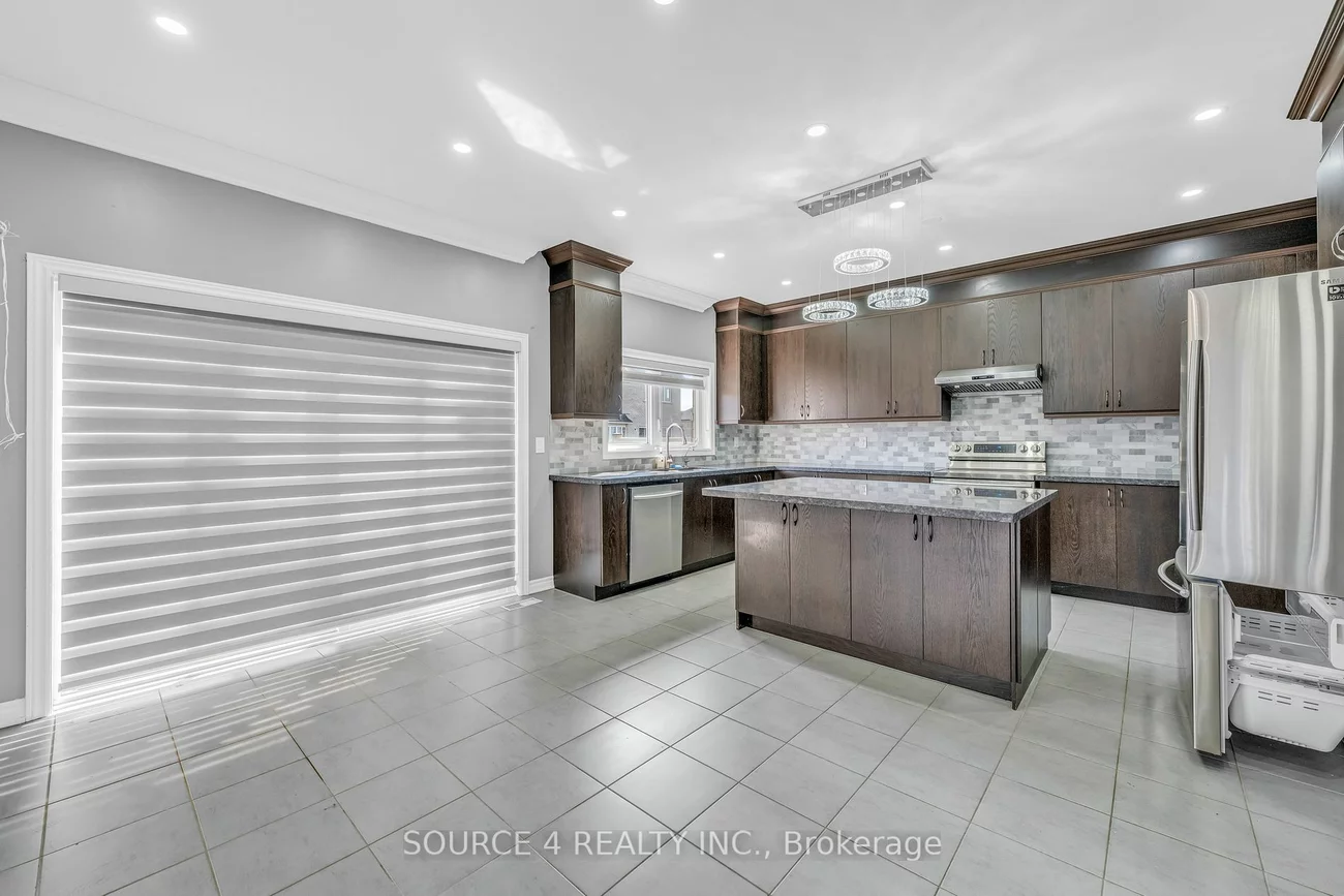 1740 Emberton Way, Innisfil