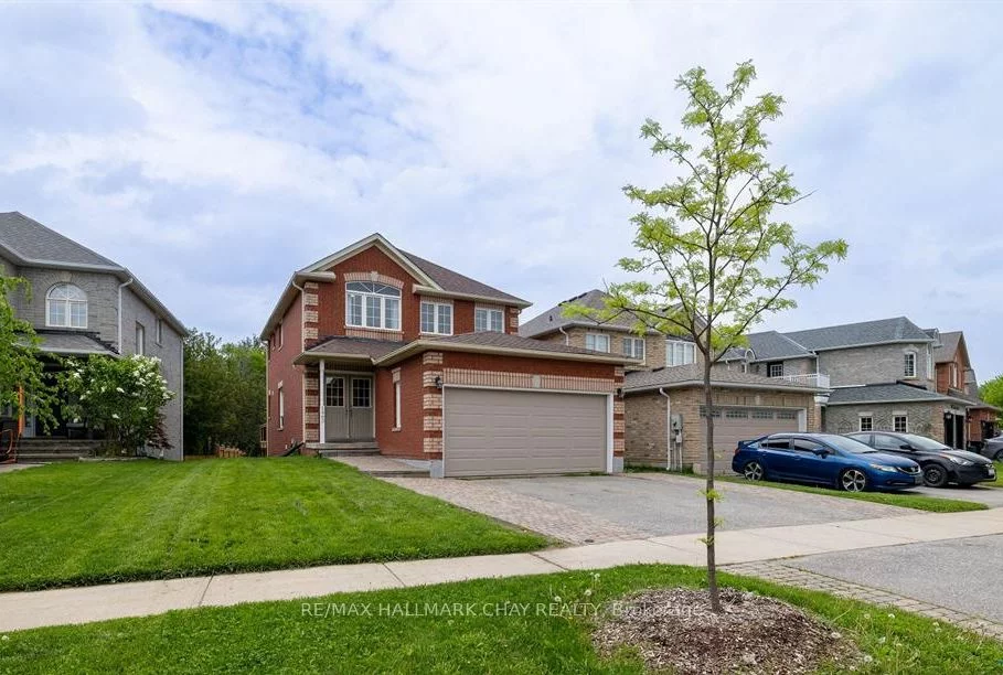 1463 Forest St, Innisfil