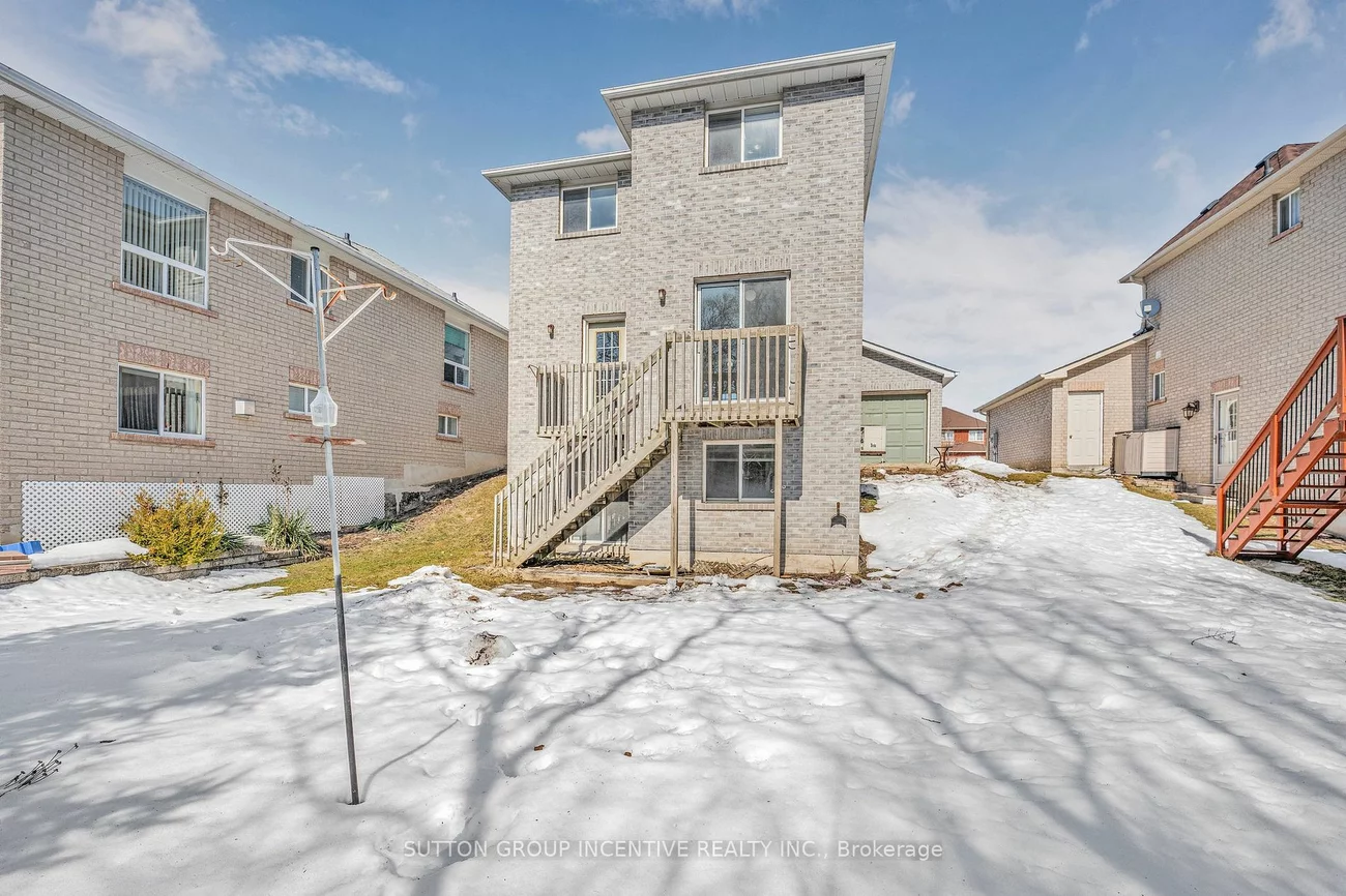 1235 Forest St, Innisfil